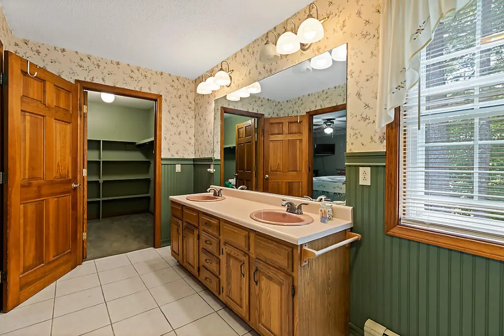 26 S Reynolds Road Winslow ME 04901