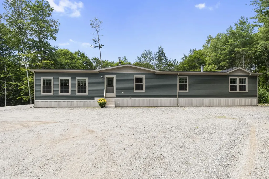 537 Winthrop Center Road Winthrop ME 04364