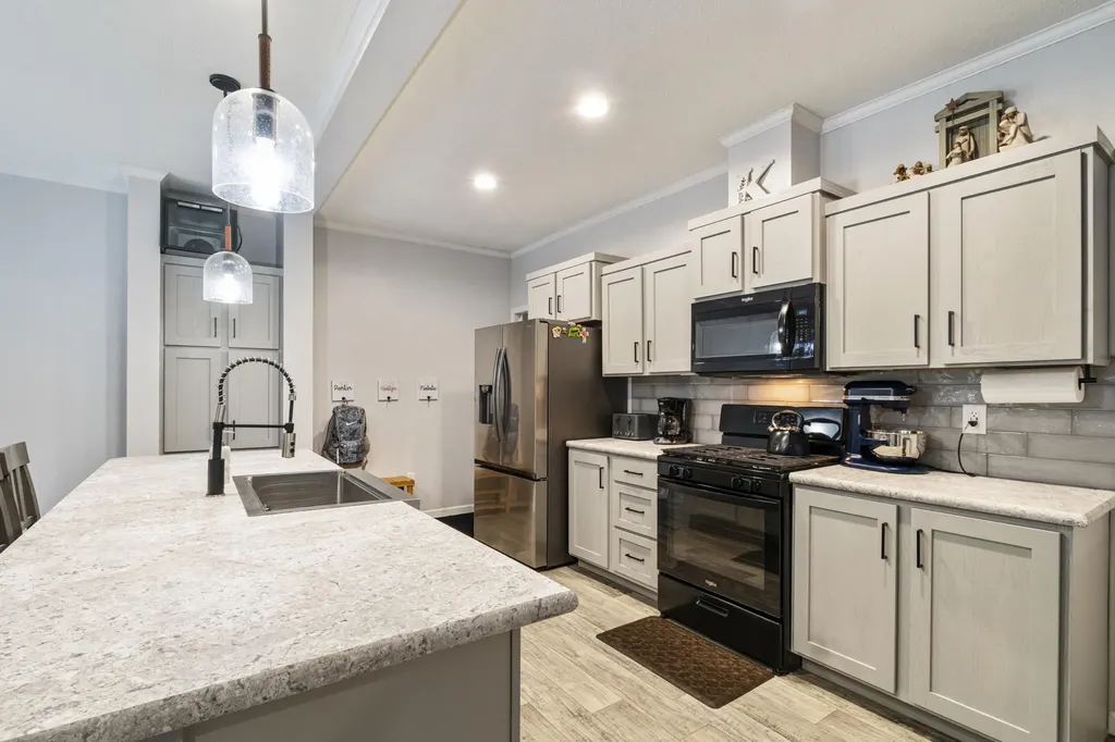 537 Winthrop Center Road Winthrop ME 04364