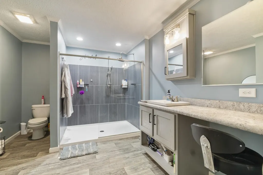 537 Winthrop Center Road Winthrop ME 04364