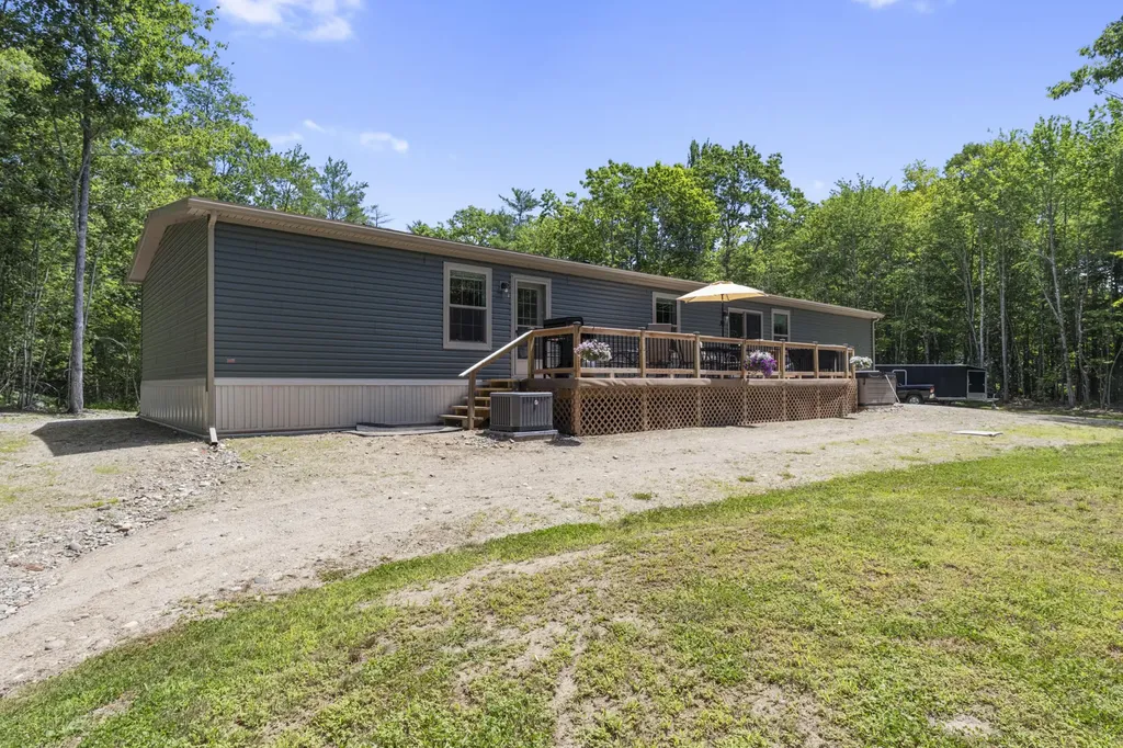 537 Winthrop Center Road Winthrop ME 04364