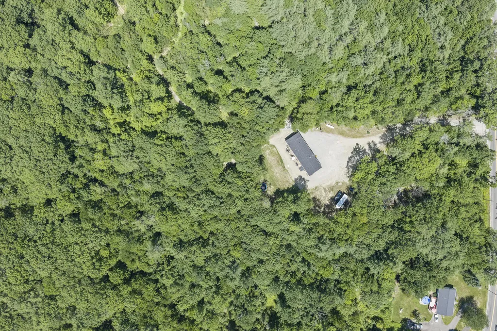 537 Winthrop Center Road Winthrop ME 04364