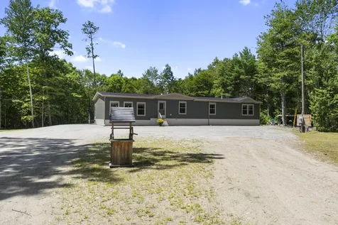 537 Winthrop Center Road Winthrop ME 04364