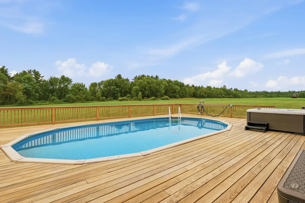 960 W River Road Augusta ME 04330