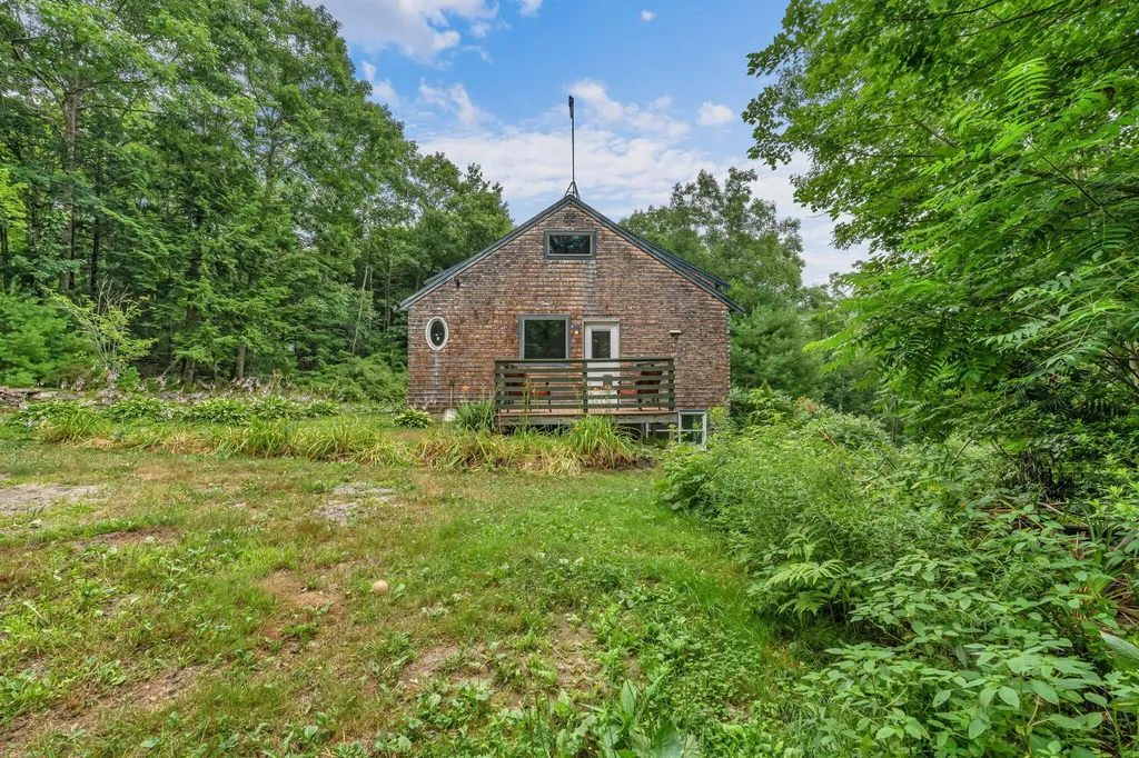 154 Daves Way Dresden ME 04342