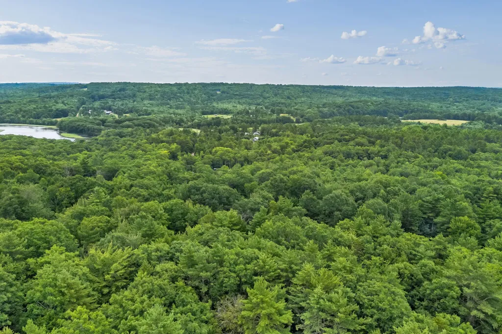 154 Daves Way Dresden ME 04342