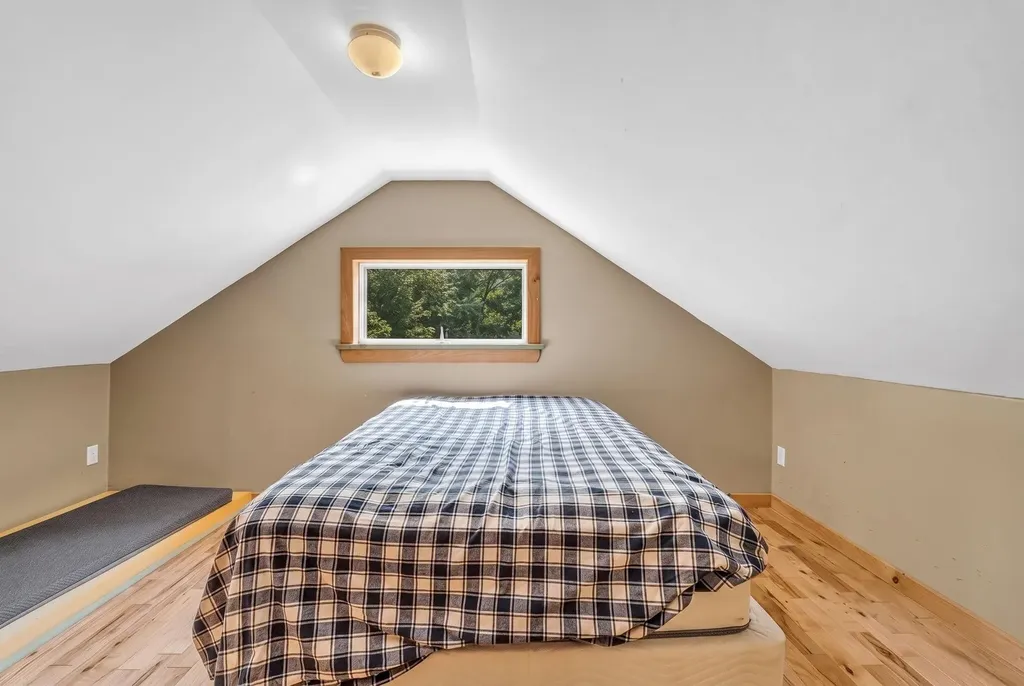 154 Daves Way Dresden ME 04342