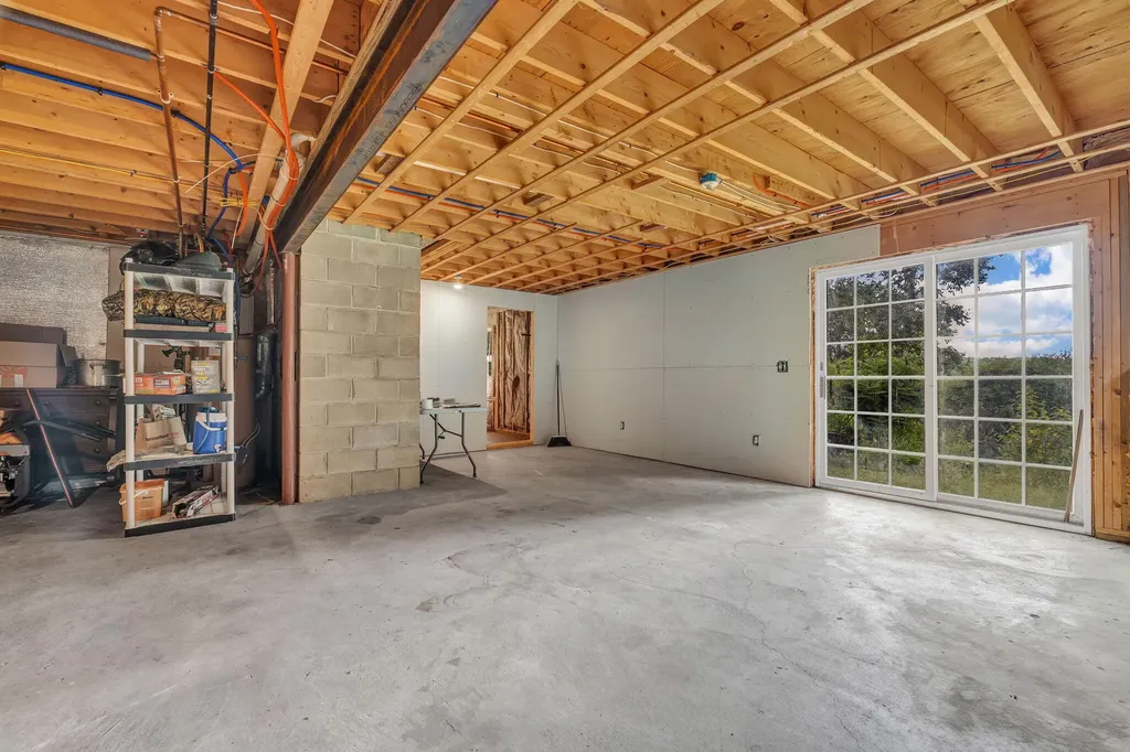 154 Daves Way Dresden ME 04342