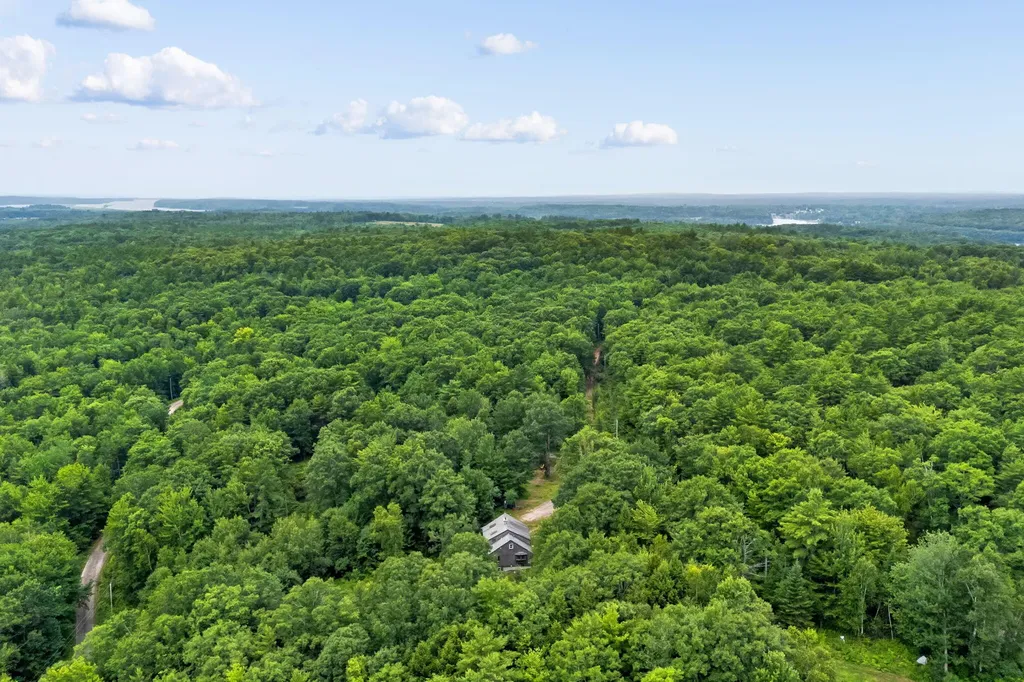 154 Daves Way Dresden ME 04342