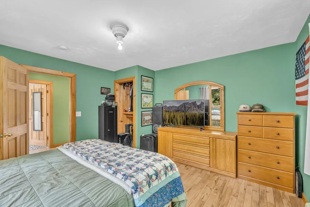 154 Daves Way Dresden ME 04342
