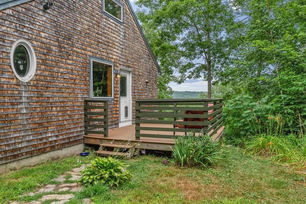 154 Daves Way Dresden ME 04342