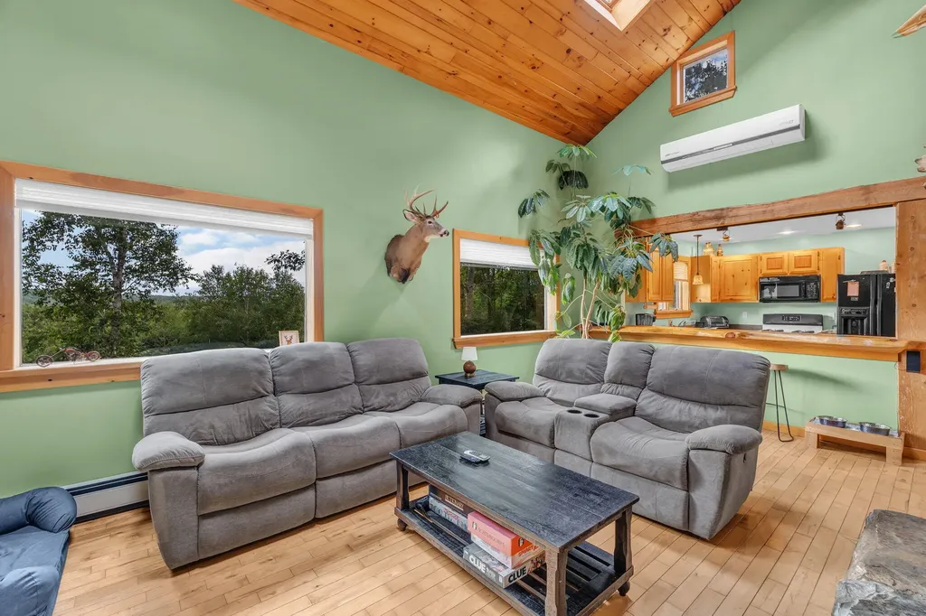 154 Daves Way Dresden ME 04342