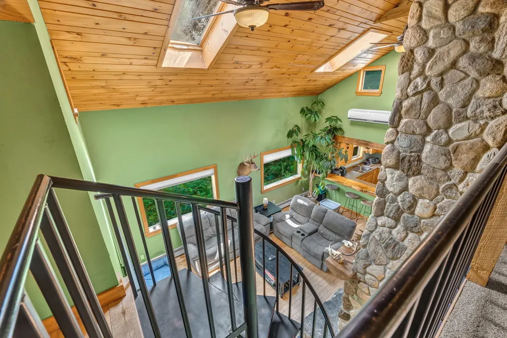 154 Daves Way Dresden ME 04342