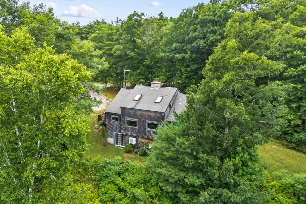 154 Daves Way Dresden ME 04342