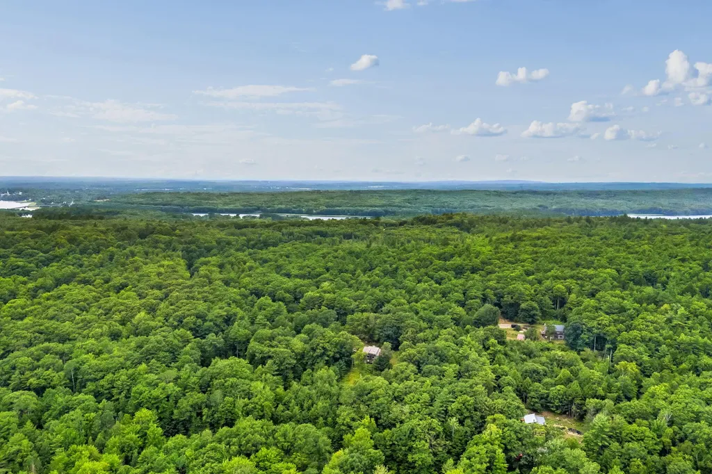 154 Daves Way Dresden ME 04342