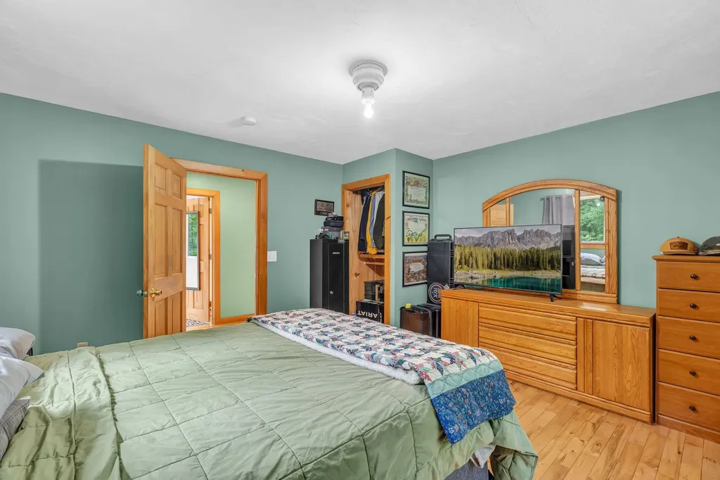 154 Daves Way Dresden ME 04342