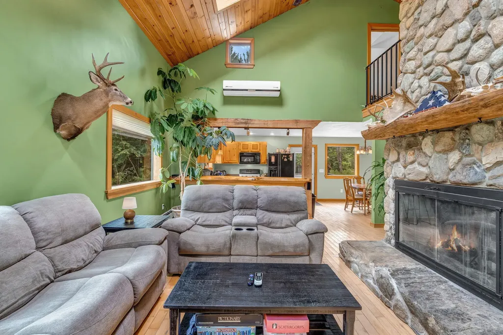 154 Daves Way Dresden ME 04342