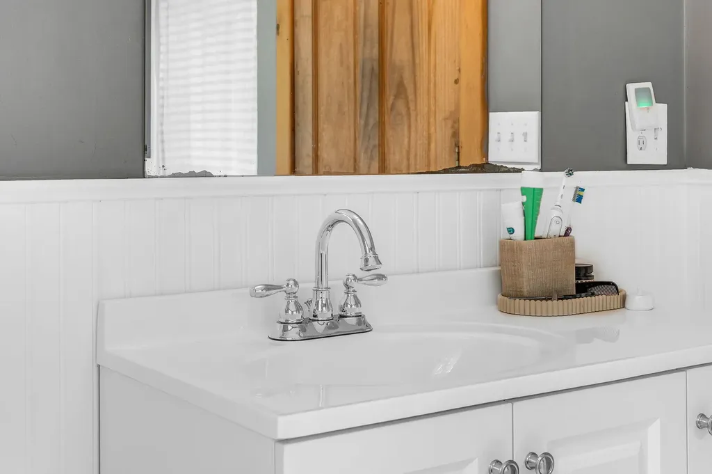 154 Daves Way Dresden ME 04342