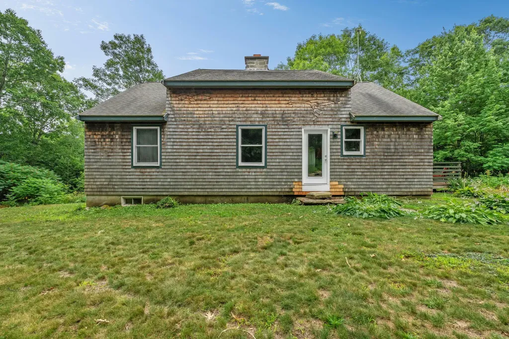 154 Daves Way Dresden ME 04342