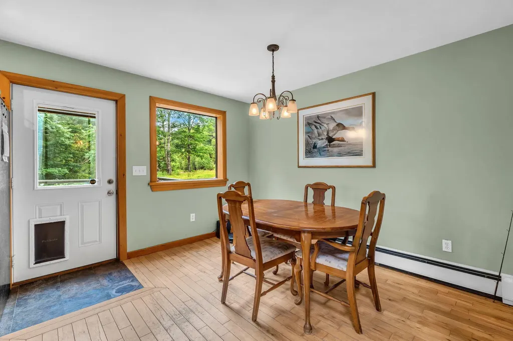 154 Daves Way Dresden ME 04342