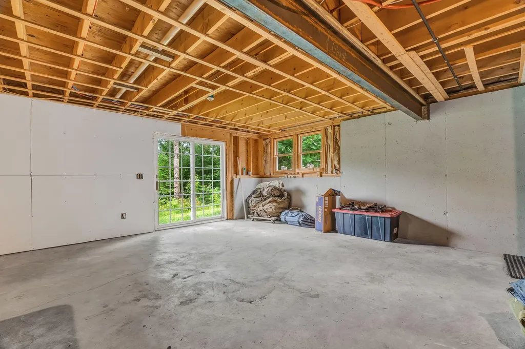 154 Daves Way Dresden ME 04342