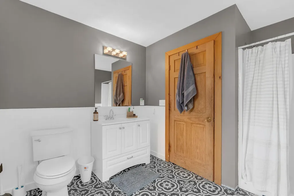 154 Daves Way Dresden ME 04342