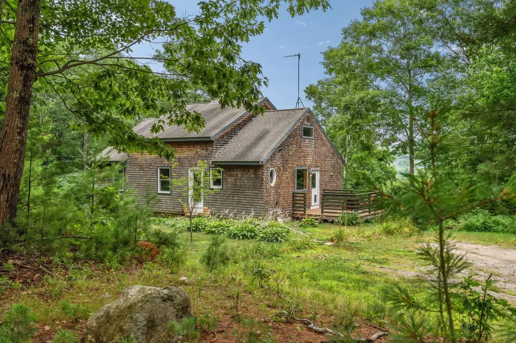 154 Daves Way Dresden ME 04342