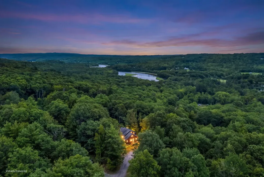 154 Daves Way Dresden ME 04342
