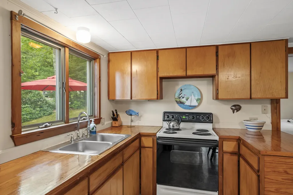 154 Indian Rest Road Harpswell ME 04079
