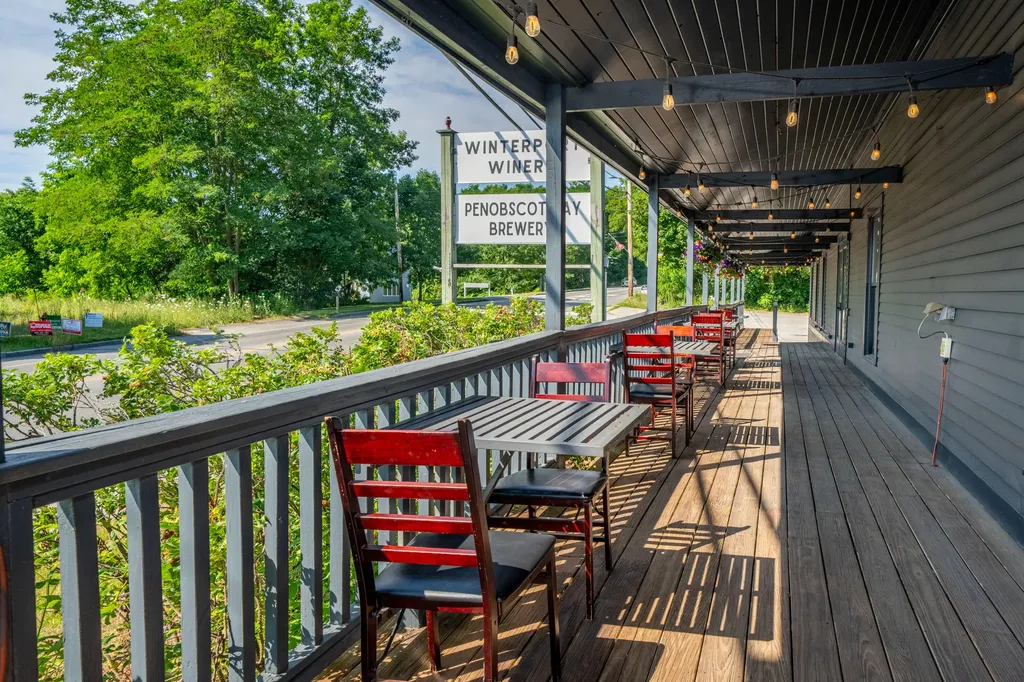 279 S Main Street Winterport ME 04496