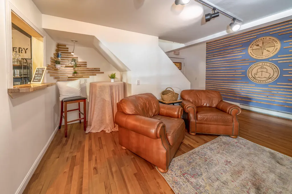 279 S Main Street Winterport ME 04496