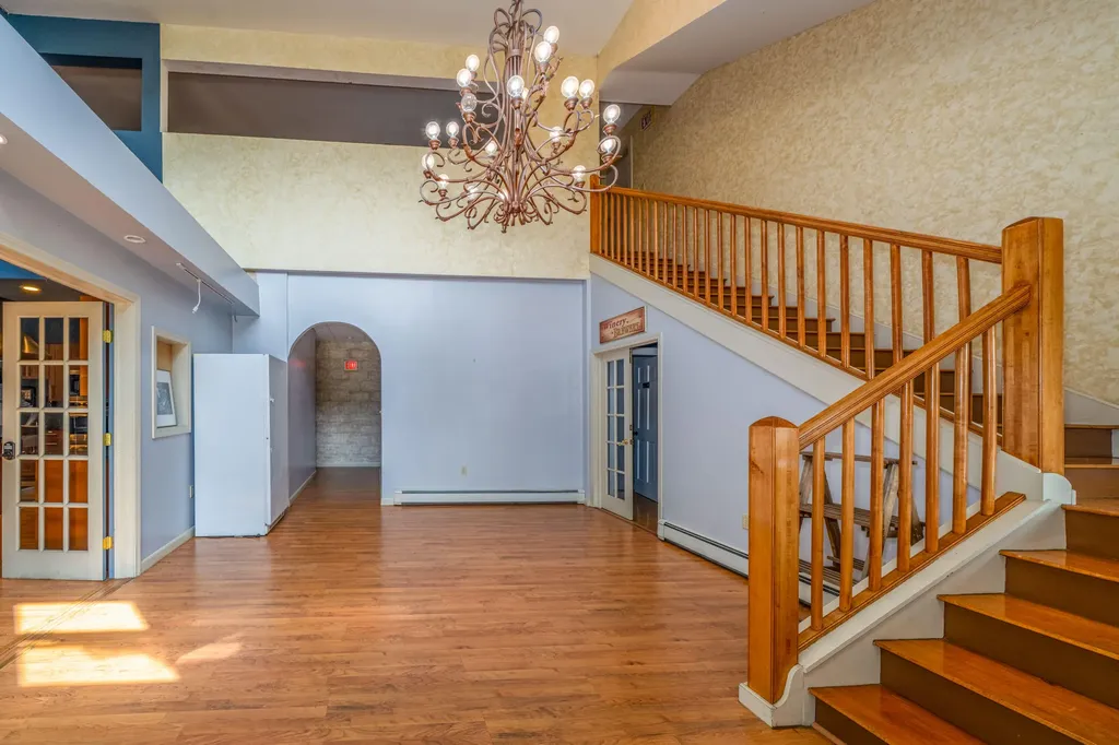 279 S Main Street Winterport ME 04496
