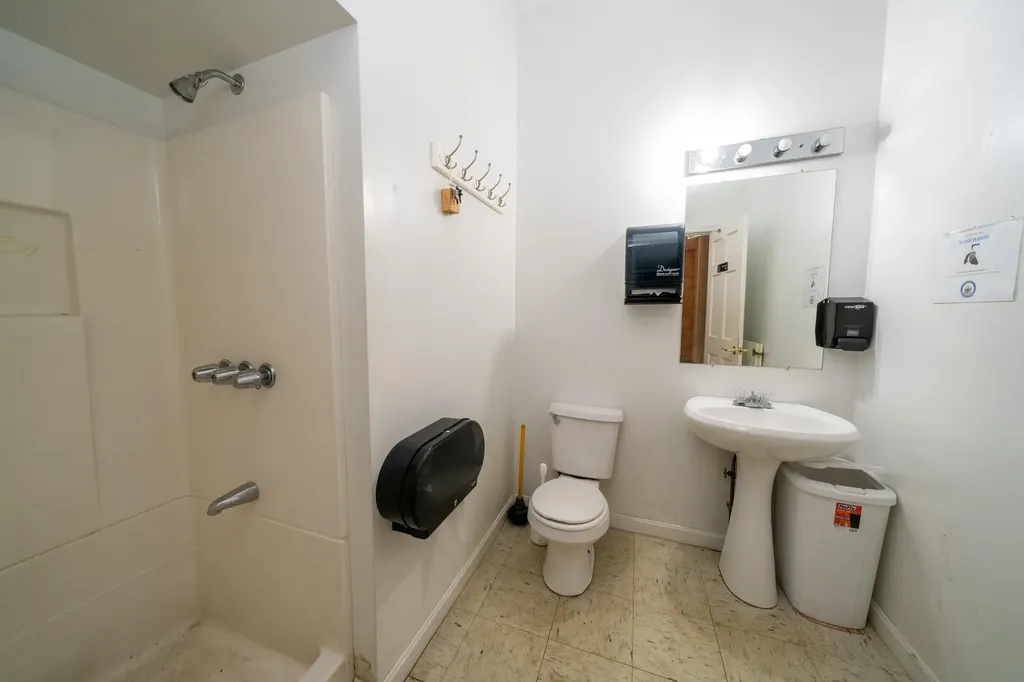 279 S Main Street Winterport ME 04496