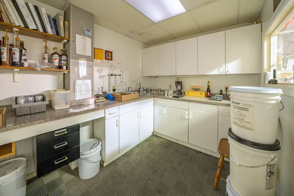 279 S Main Street Winterport ME 04496