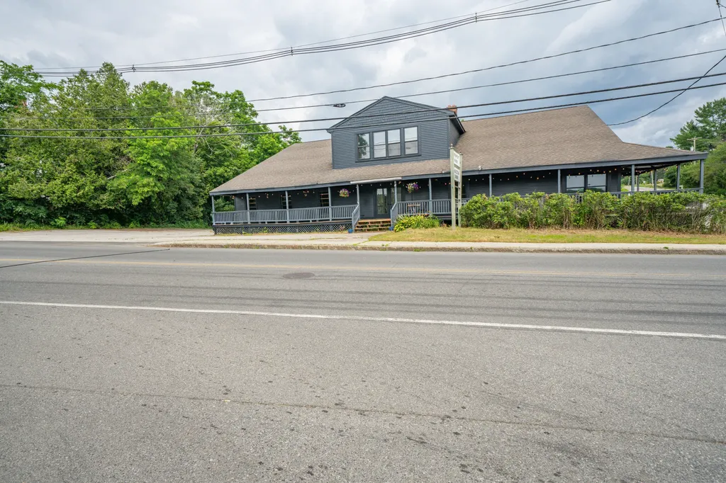 279 S Main Street Winterport ME 04496