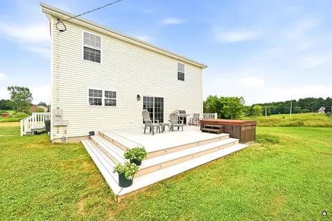 6 Old Meadow Road Lisbon ME 04250