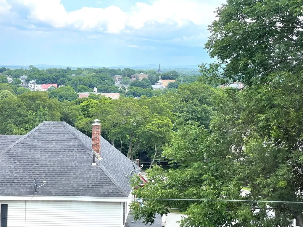 17 James Street Bangor ME 04401
