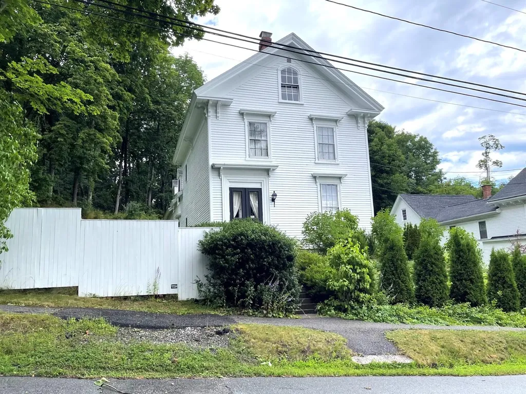 17 James Street Bangor ME 04401