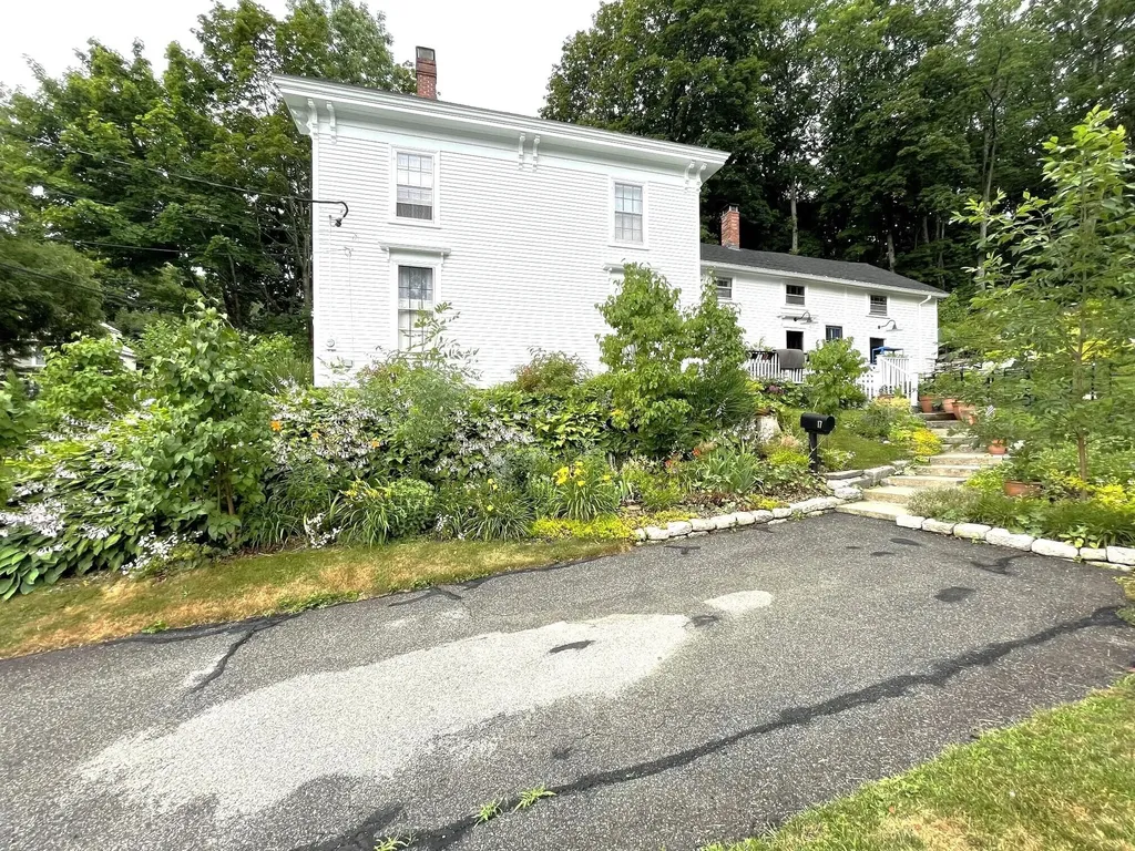17 James Street Bangor ME 04401