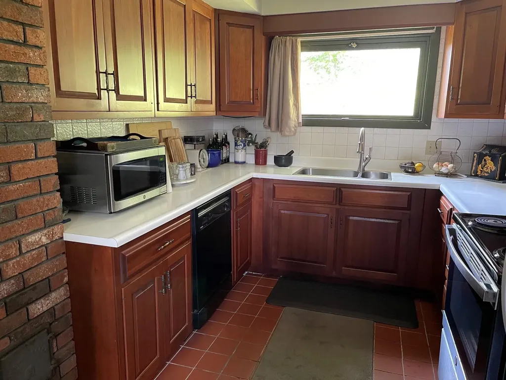 17 James Street Bangor ME 04401