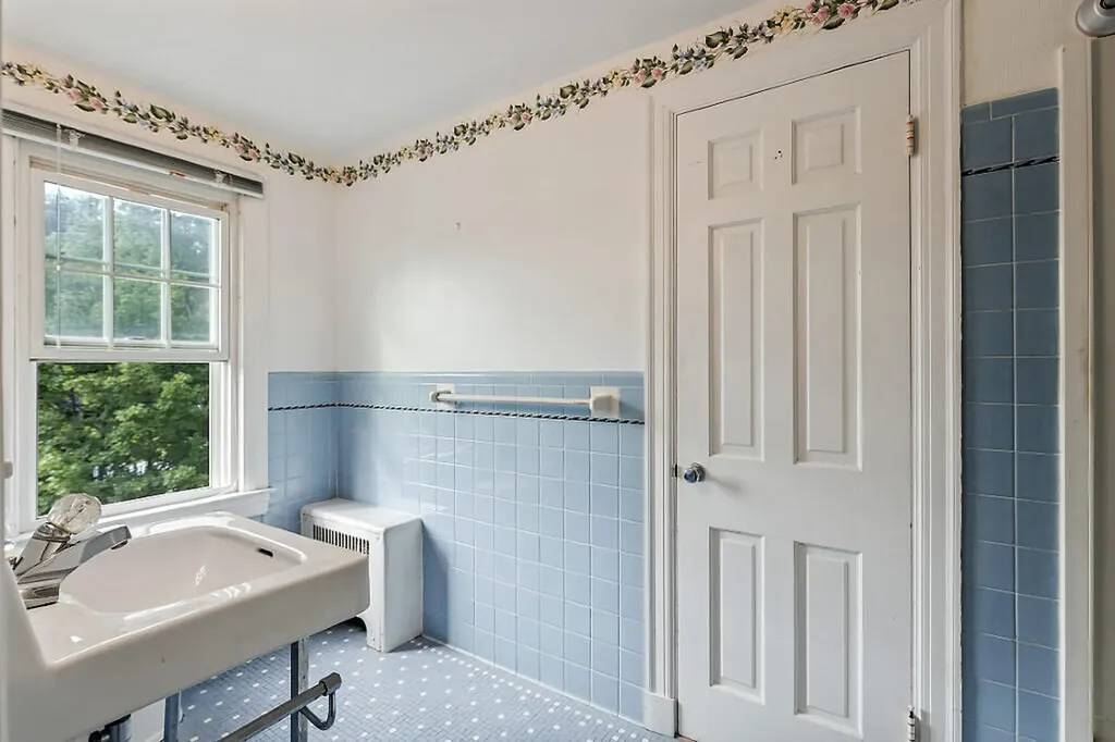 136 Silver Street Waterville ME 04901