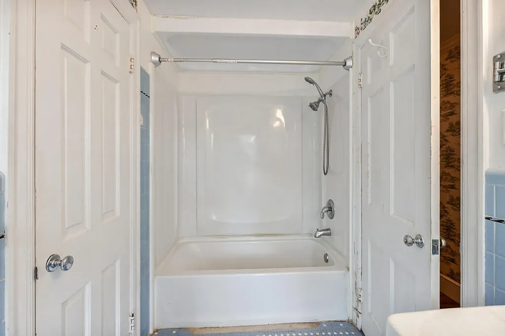 136 Silver Street Waterville ME 04901