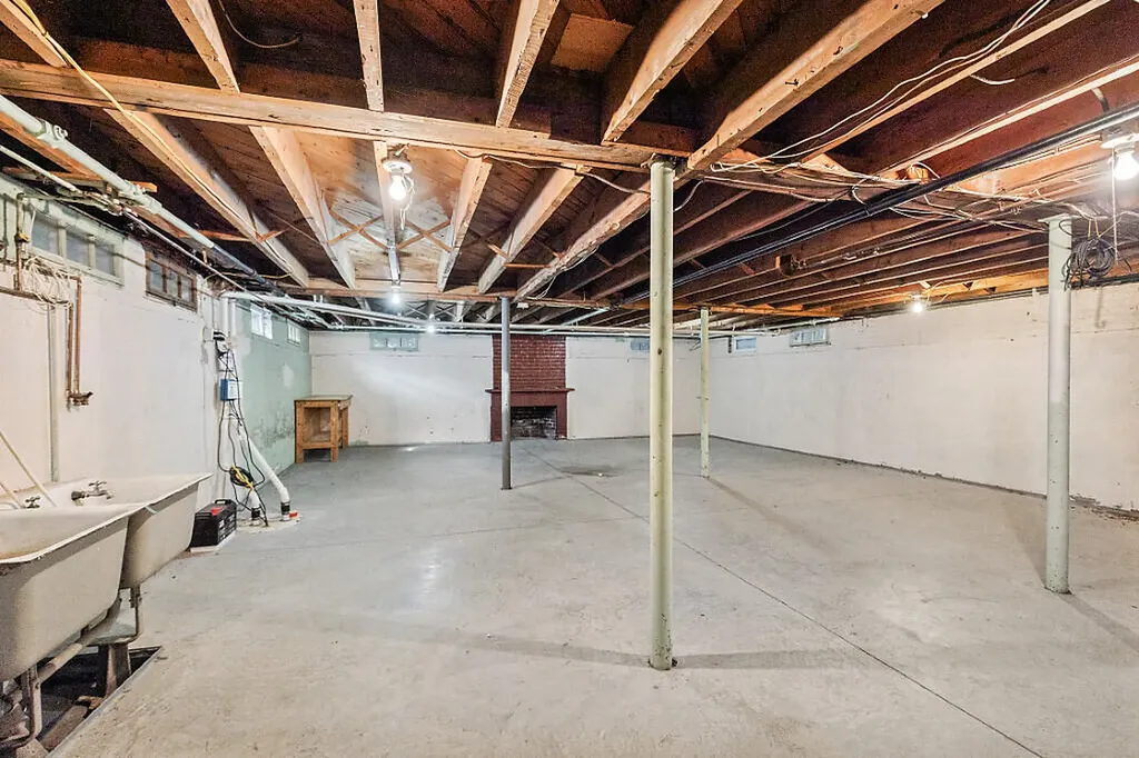 136 Silver Street Waterville ME 04901