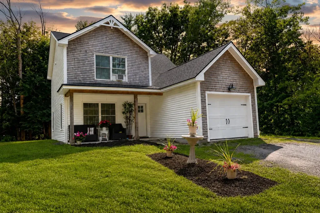 7 Hall Road Windham ME 04062