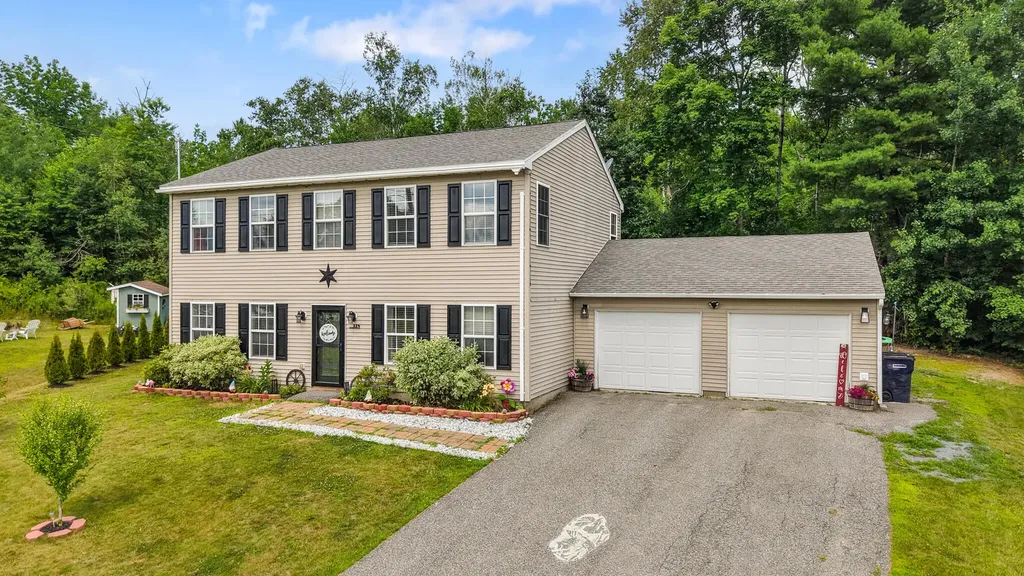 118 Briarwood Drive Extension Bangor ME 04401