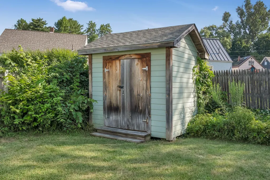 83 North Street Waterville ME 04901