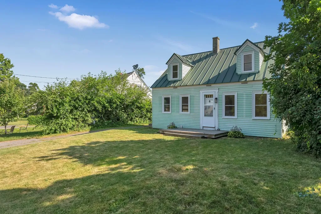 83 North Street Waterville ME 04901