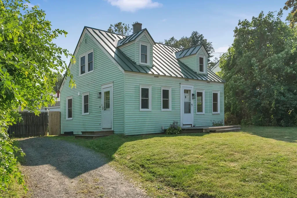 83 North Street Waterville ME 04901