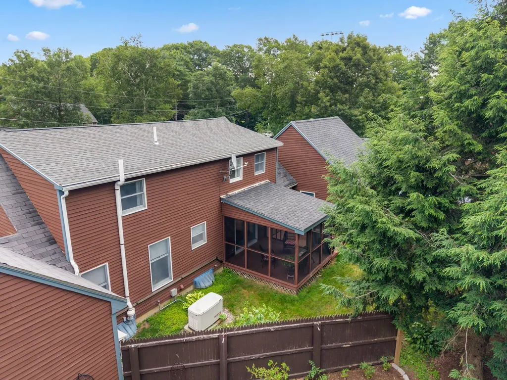 2 Cortland Circle Bangor ME 04401