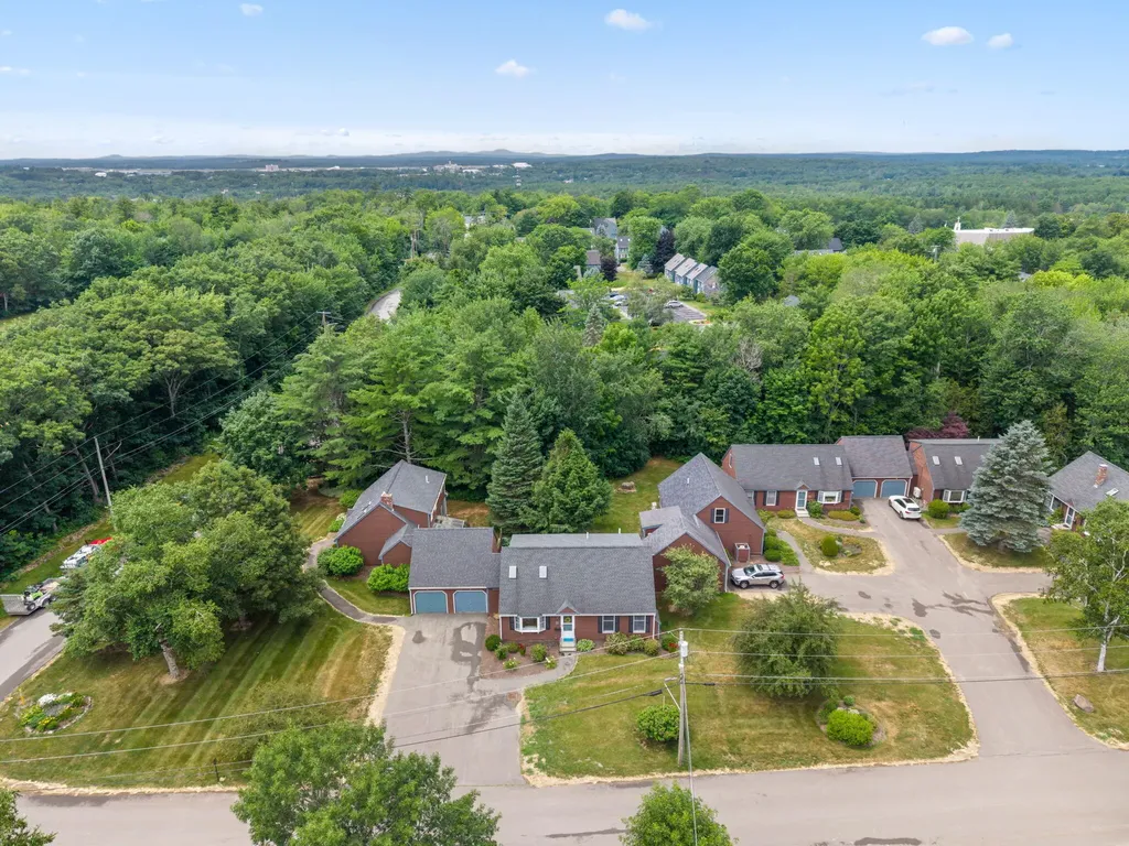 2 Cortland Circle Bangor ME 04401